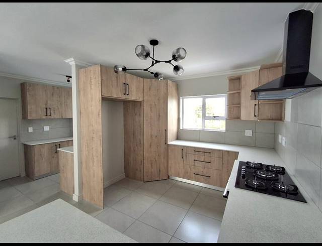 3 BEDROOM HOUSE FOR SALE IN SHELLEY POINT
